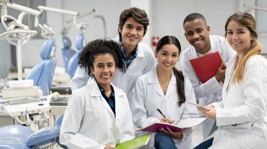 Dental School Acceptance Rates: A Guide for Applicants